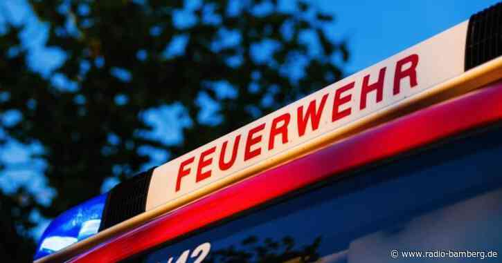 Hoher Sachschaden bei Hausbrand: Nachbarin und Hund gerettet