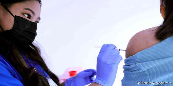 Unvaccinated people don't only risk their own health: Their bodies become 'variant factories'