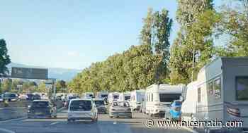 La sortie Bocca bloquée sur plusieurs kilomètres par des caravanes sur l'A8
