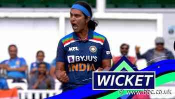 England Women v India Women: Tammy Beaumont dismissed for a duck by Shikha Pandey