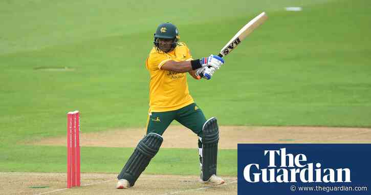 County cricket: T20 Blast comes to the boil as teams battle to reach last eight