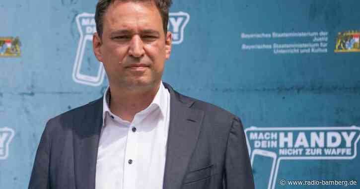 Justizminister: Straftaten mit und auf Handys häufen sich