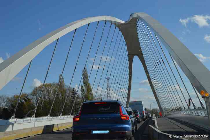 Brug Massenhoven nét open, of Fluvius begint te graven: “Miscommunicatie”