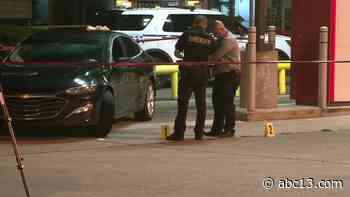 Woman shot during ATM robbery in NW Harris County - KTRK-TV