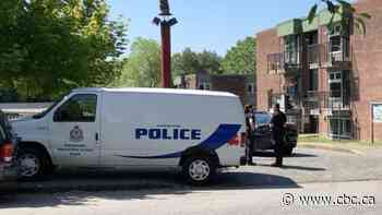 2 Vancouver police officers stabbed while responding to report of forcible confinement