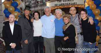 Richard Donner, director of Superman, Lethal Weapon and The Goonies, dies aged 91     - CNET