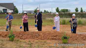Ground broken on new medical office building - Hickory Daily Record