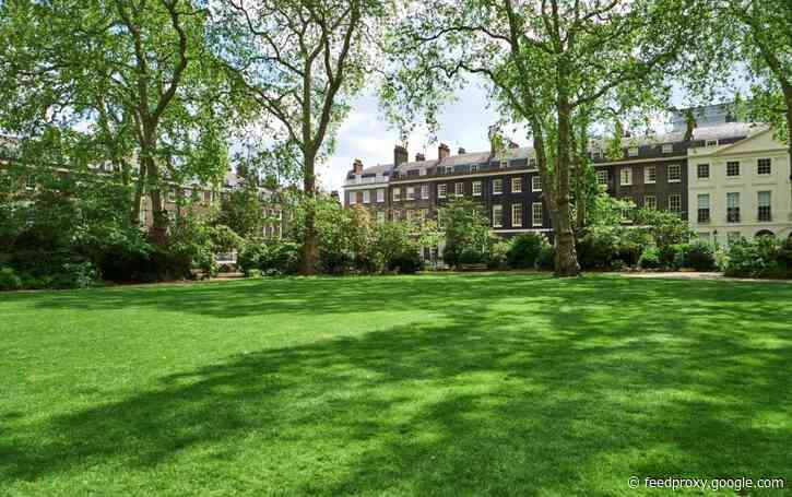 Tickets Alert: Cocktails in a garden square