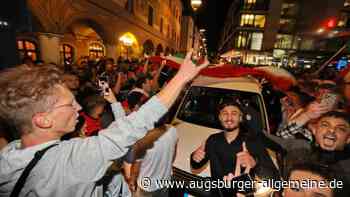800 Italiener feiern in der Ulmer Mitte den Sieg ihrer Mannschaft - Augsburger Allgemeine