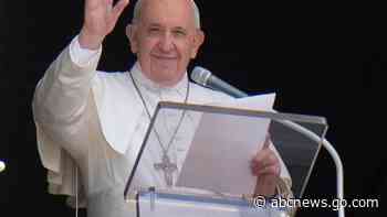 Pope Francis eats breakfast, takes walk 2 days after surgery