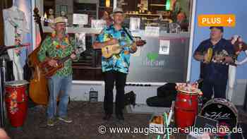 Gute-Laune-Musik auf der Ukulele im Aichacher Café Dahoam - Augsburger Allgemeine