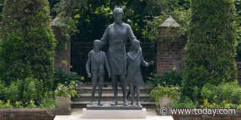 Was Princess Diana's statue inspired by old Christmas card with William and Harry?