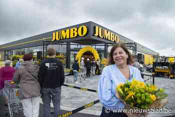 Meteen stormloop op eerste Jumbo-filiaal in West-Vlaanderen: “Ik zou hier de hele dag kunnen rondlopen”