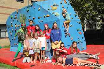Kind besmet op speelpleinwerking (die niet helemaal wordt stopgezet) - Het Nieuwsblad