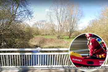 Rescue teams pull body from River Mole in Horley