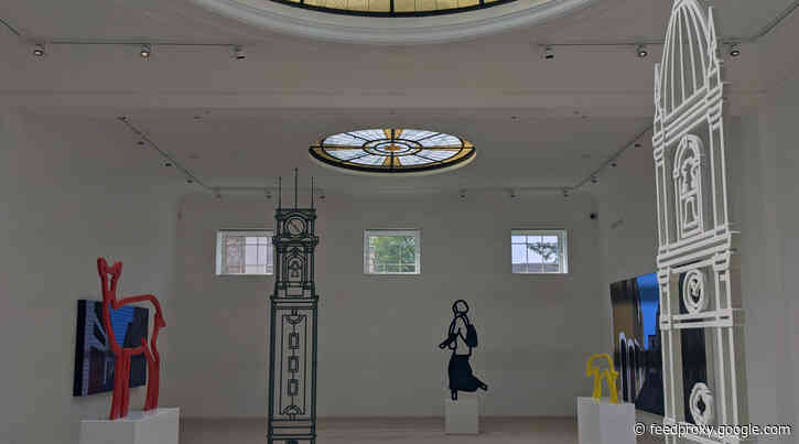 Julian Opie at Pitzhanger – bold lines meets ornate architecture