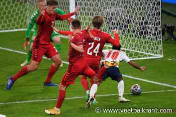 Sterling overtuigd: &quot;Het was een strafschop, Maehle stak zijn been uit&quot;