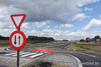 Vaartdijk opnieuw opengesteld na maandenlange werken: fietspad verlegd én verbreed