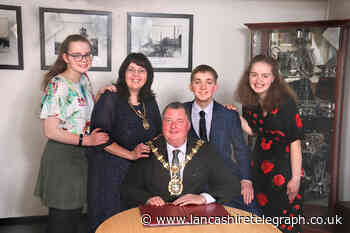 Blackburn with Darwen Mayor remembers the Bosnian genocide - Lancashire Telegraph