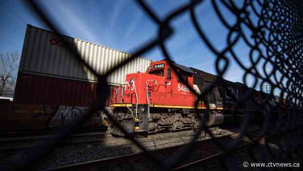 CN makes final pitch for regulator to approve voting trust for Kansas City Southern