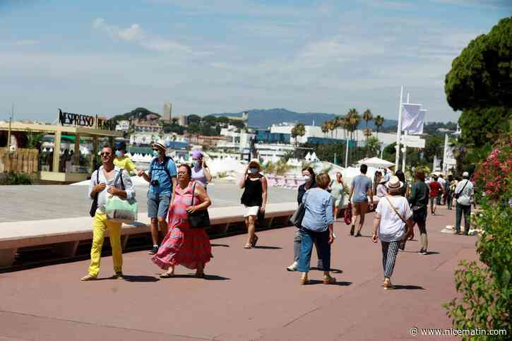 Panoplie vestimentaire, attitude, discussions... À quoi reconnait-on le festivalier à Cannes?