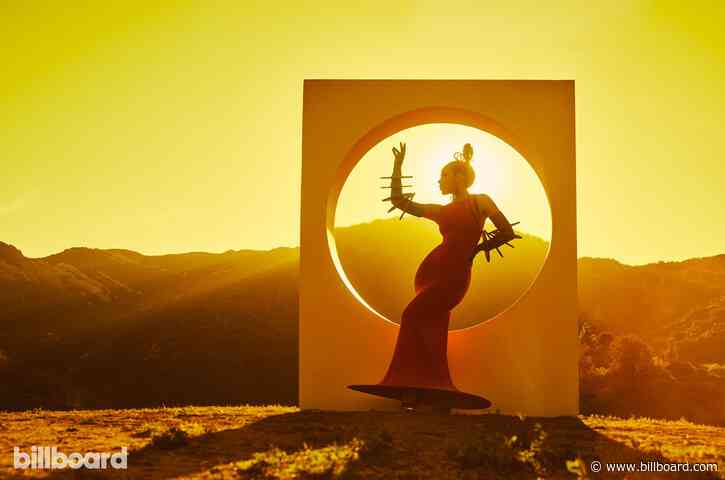 Doja Cat’s ‘Planet Her’ Lands at No. 1 on Top R&B Albums Chart