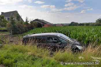 Bestuurder (60) wordt onwel en sterft in maïsveld: “Tweede dodelijk voorval in enkele weken tijd”