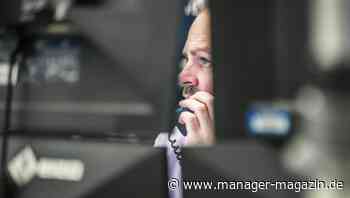 Börse: Dax startet mit Gewinnen, Biontech-Aktie steigt nach Aussicht auf Booster-Impfung