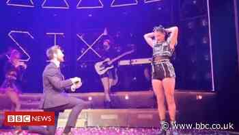 Six the Musical actress 'gobsmacked' at on-stage proposal