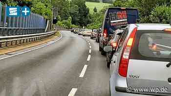 Netphen: Autofahrer an Baustelle bis zu 30 Minuten im Stau - Westfalenpost