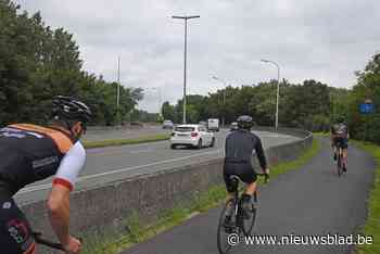 Brug van Grembergen tot begin augustus langs beide zijden berijdbaar<BR />