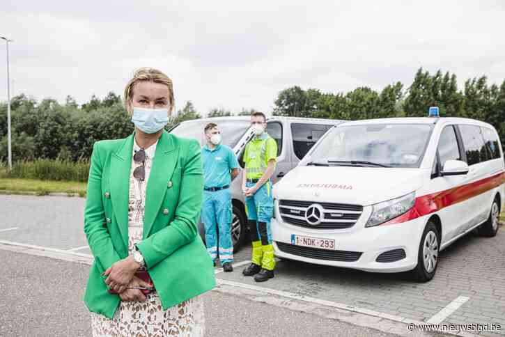 Ouders halen besmette jongeren op na terugkeer uit Spanje: “Ambulances besteld zodat ik niet in quarantaine moet”