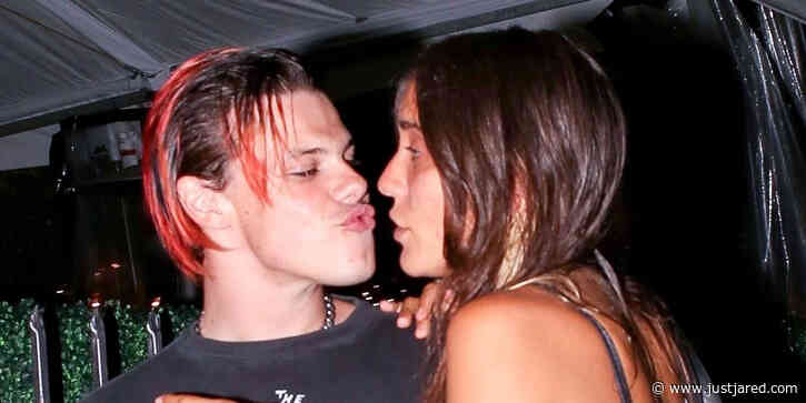 Yungblud & Girlfriend Jesse Jo Stark Share a Kiss After Dinner in Santa Monica