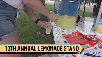 Teen hosts her 10th annual lemonade stand to help local food pantry!
