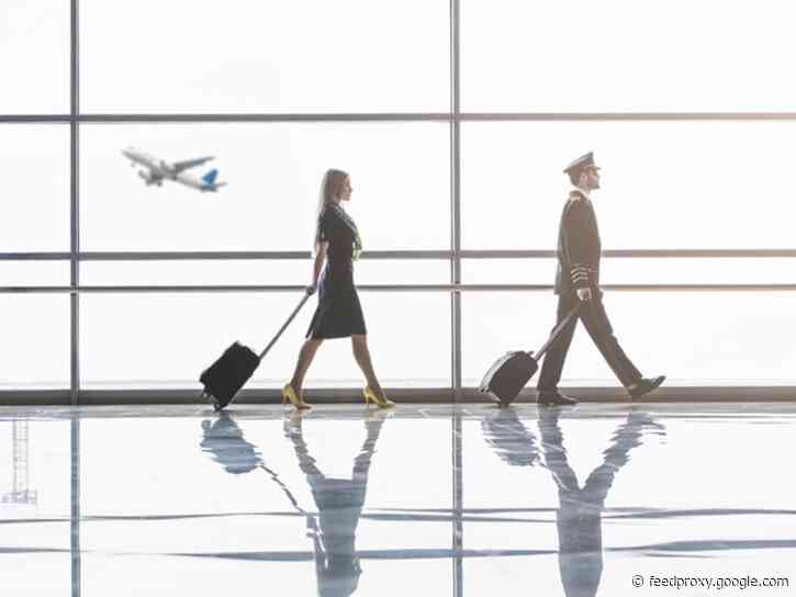 19 smart travel essentials flight attendants always pack, from space-saving skincare capsules to a hotel door lock for safety