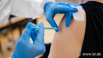 Landkreis Augsburg will mobile Impfteams an Schulen schicken - BR24