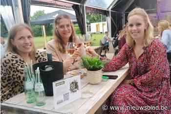 Vakantiegevoel in zomerbar Kocoon - Het Nieuwsblad