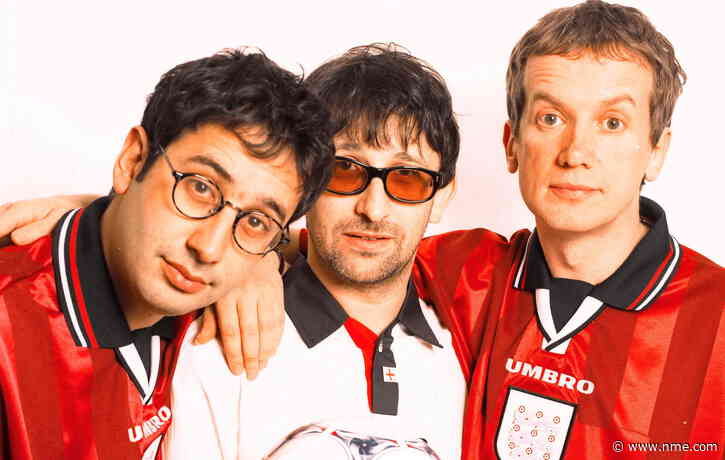Watch The Lightning Seeds, Baddiel and Skinner play ‘Three Lions’ on ‘The Last Leg’