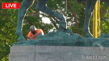 Robert E. Lee statue removal underway in Charlottesville