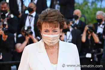 Covid: les Français ont "entre leurs mains le fait de vivre normalement", estime Bachelot