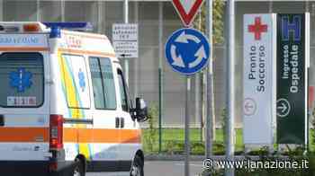 Prato, aggredisce due guardie giurate in ospedale - La Nazione