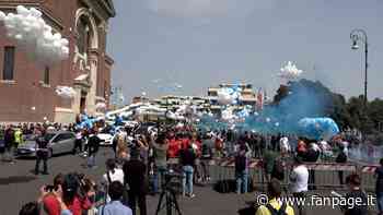 Strage di Ardea, i funerali di David e Daniel: “Volate più in alto della follia del mondo” - Fanpage.it