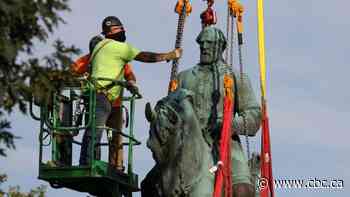 Statue of Confederate Gen. Robert E. Lee removed in Charlottesville, Va.
