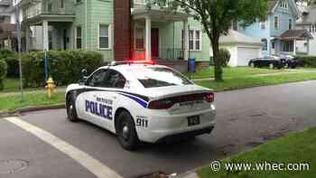Police: Teen shot on Post Avenue