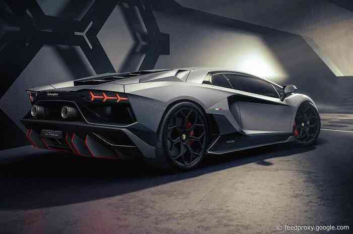 Lamborghini Aventador LP 780-4 Ultimae shown off on video