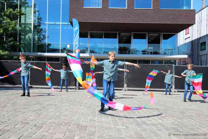Vlaggendans voor 11 juli
