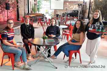 Zomerbar ’t Steencaycken countert kwakkelweer met overdekte hal