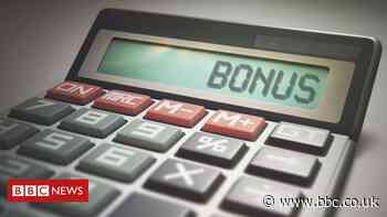 Microsoft pays staff $1,500 for work in pandemic