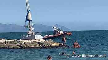 Formia, barca a vela si incaglia: interviene la Guardia Costiera - Il Faro online