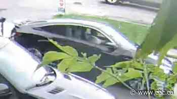 Man tried to lure 12-year-old girl to his car in East York, police say